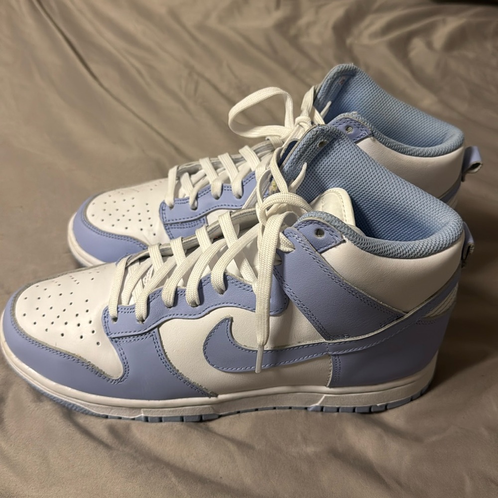 Nike dunks “aluminum blue” size 9.5 barely worn